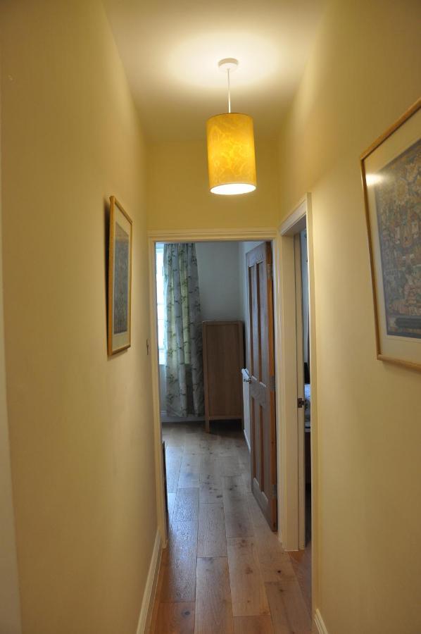 58 Gloucester Mews Villa Лондон Екстериор снимка